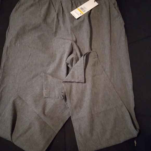 Calvin Klein tech stretch pull on pants - Picture 3 of 3